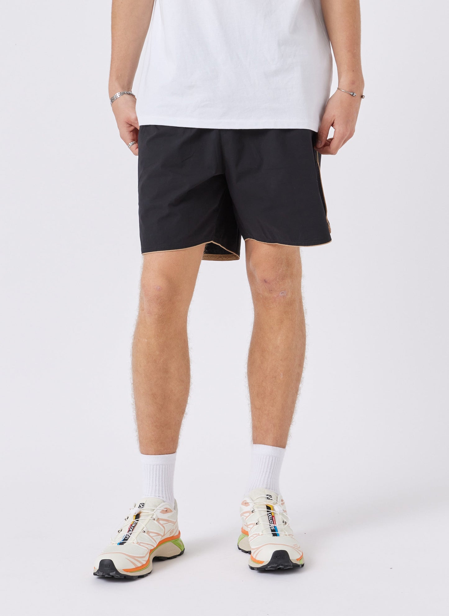 Trott Short Black