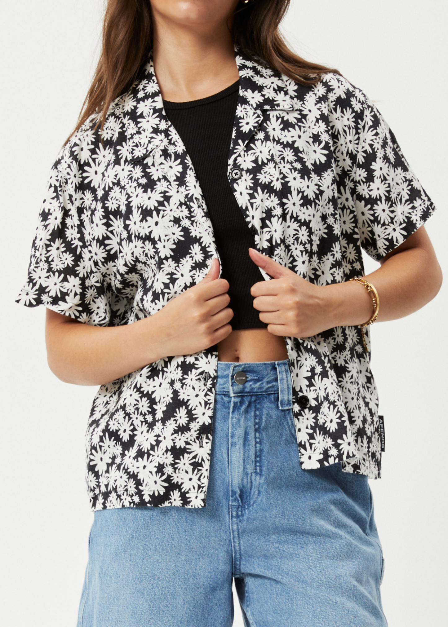 Afends Womens Benny - Hemp Short Sleeve Shirt - Black Daisy 