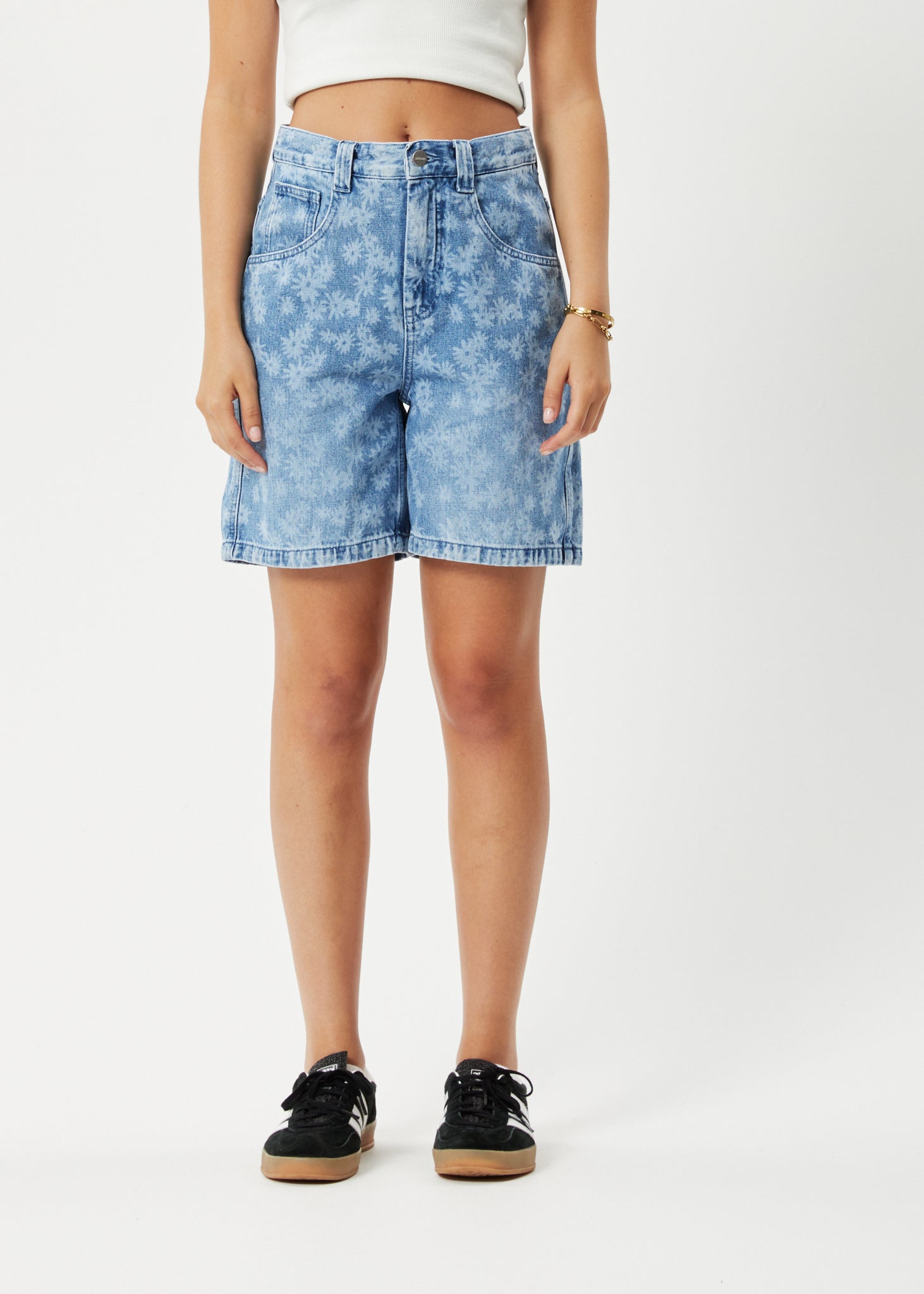 Afends Womens Fink Emilie - Hemp Denim Carpenter Shorts - Worn Blue Daisy 