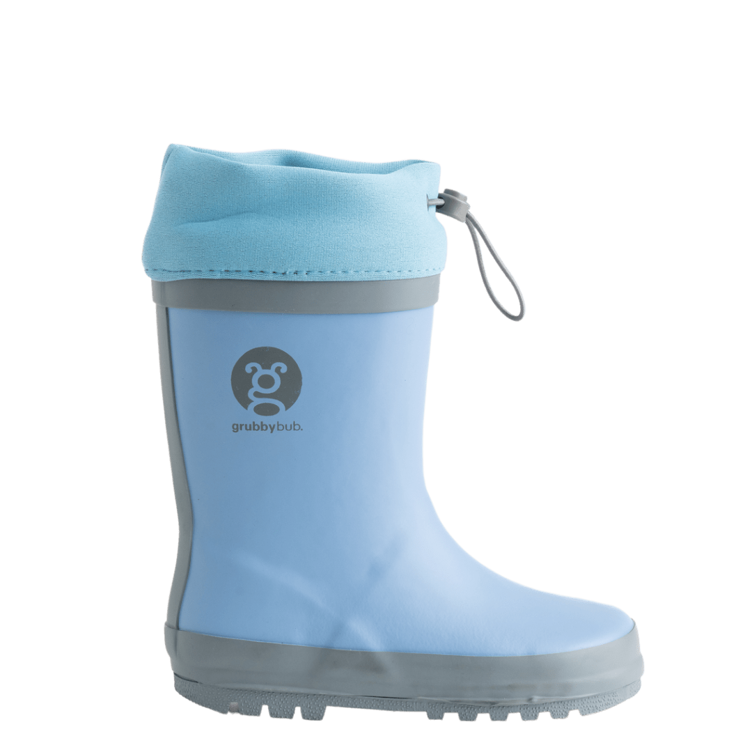 Grubbybub kids gumboots are a good splash above your regular gumboot. Side view with logo and pull string toggles in our blue clear skies colour our rubber kids gumboots will definitely keep your kids fee dry.